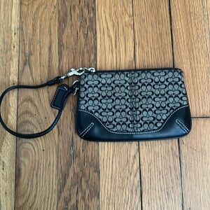 Small Coach wristlet